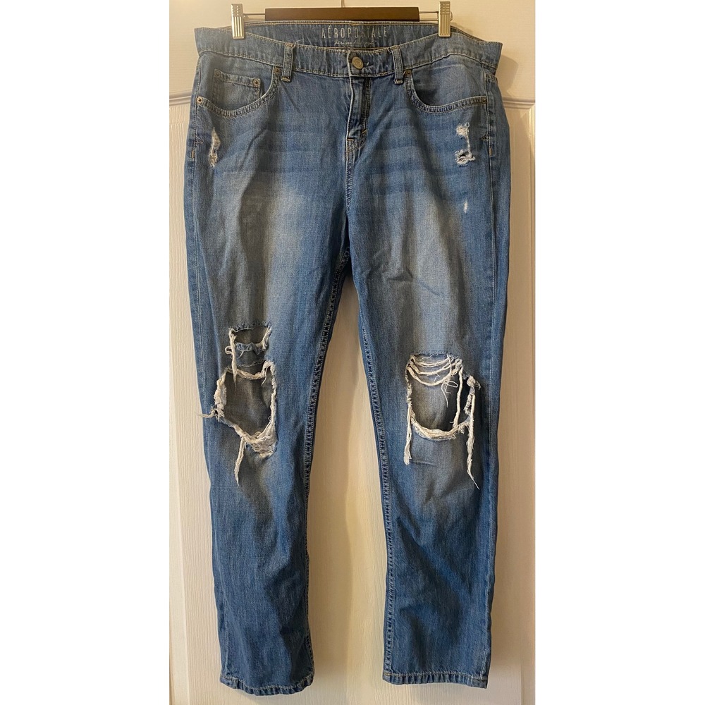 Aeropostale Womens‎ Boyfriend Jeans Medium Wash Distressed Ripped Denim Pants
